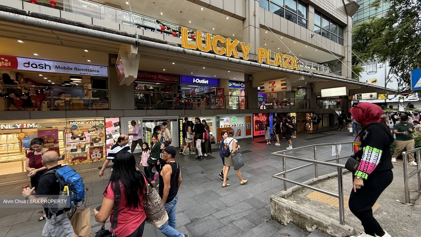 Lucky Plaza (D9), Retail #485236511